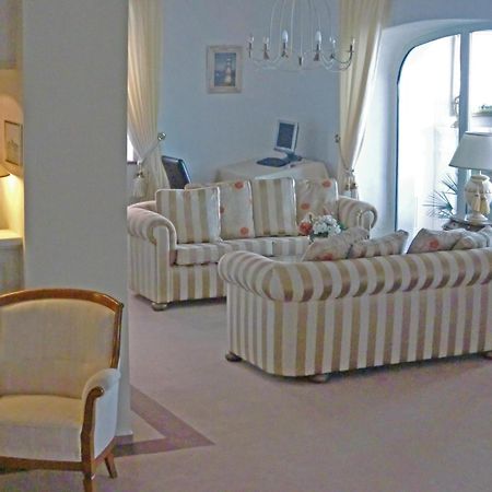 Hotel Am Yachthafen ヴァーレン エクステリア 写真
