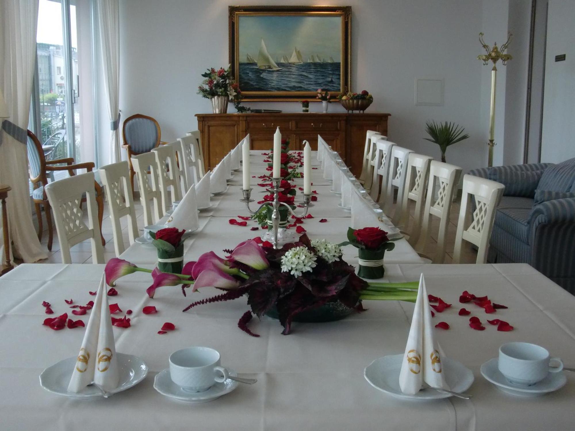 Hotel Am Yachthafen ヴァーレン エクステリア 写真