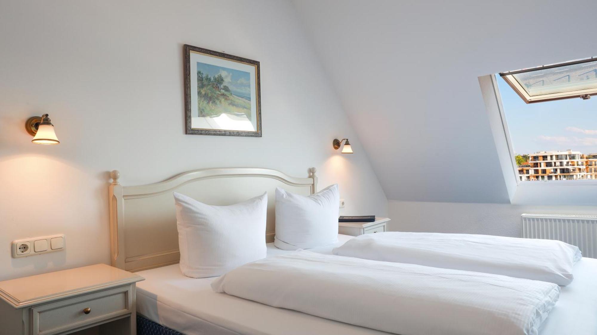 Hotel Am Yachthafen ヴァーレン エクステリア 写真