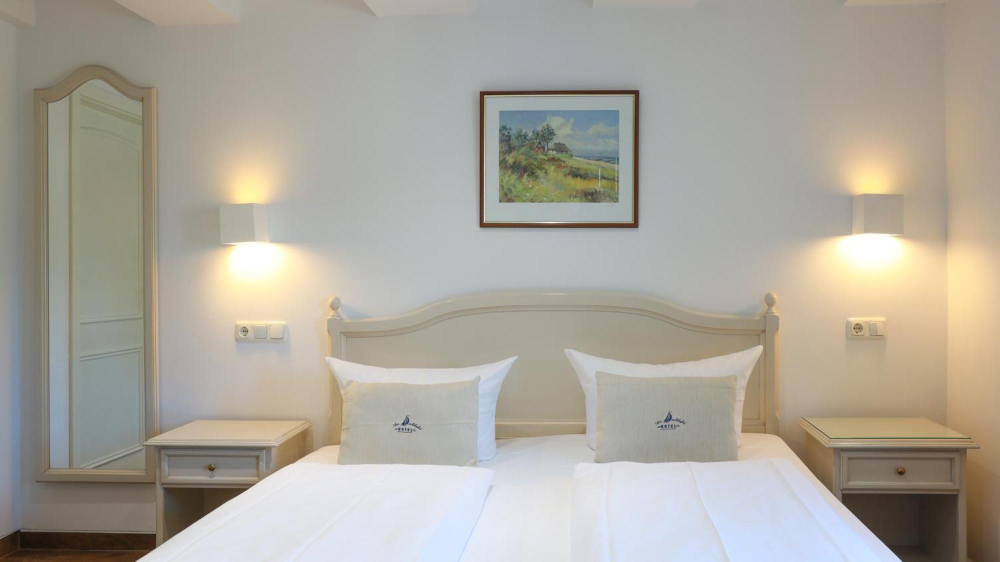 Hotel Am Yachthafen ヴァーレン エクステリア 写真