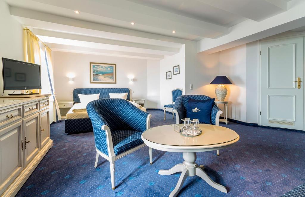 Hotel Am Yachthafen ヴァーレン エクステリア 写真