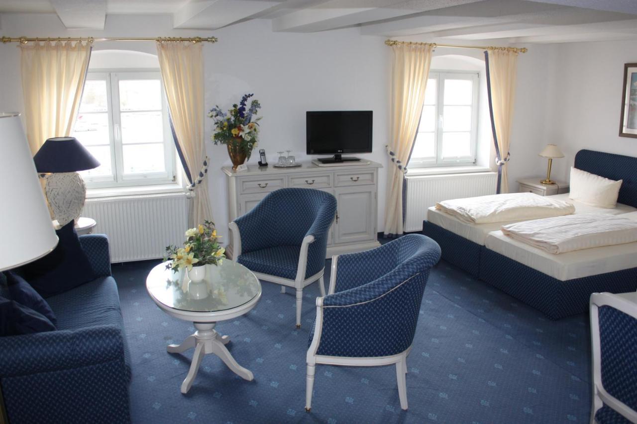 Hotel Am Yachthafen ヴァーレン 部屋 写真